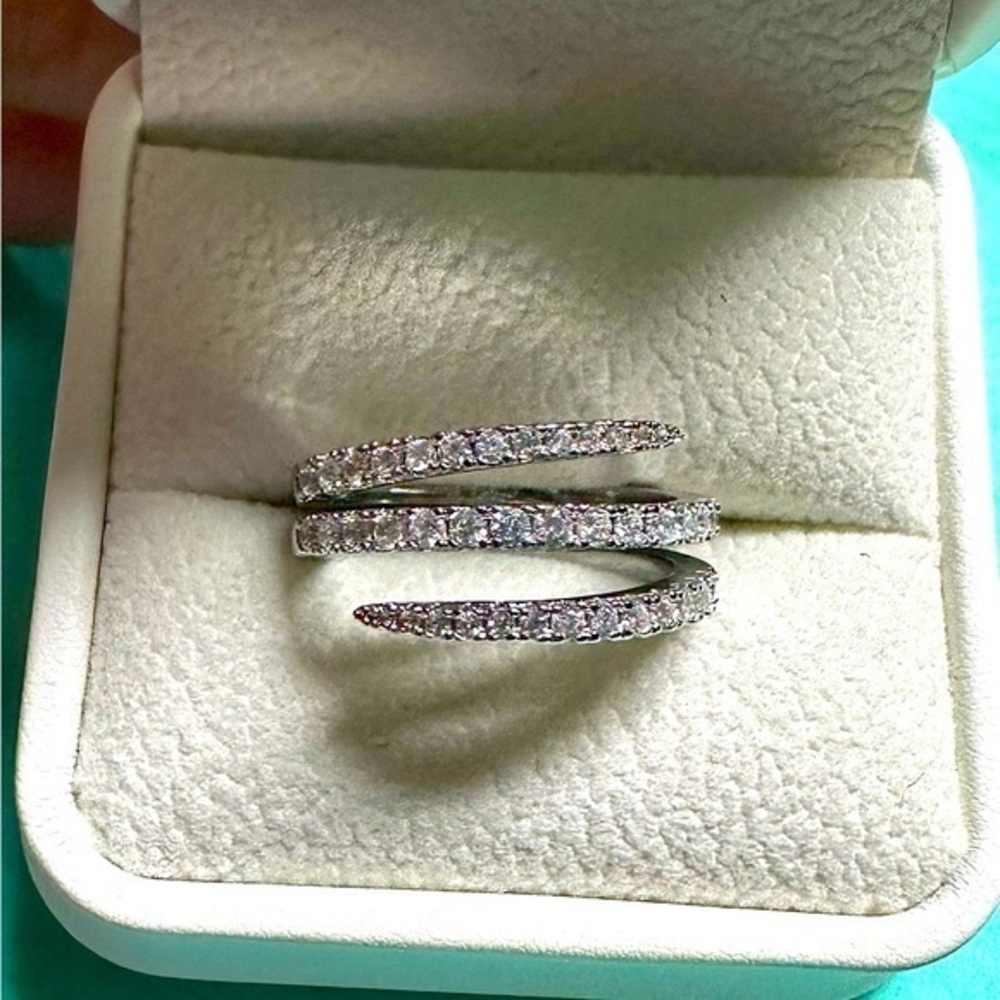 NEW 3 ROUND FULL DIAMOND STERLING SILVER RING